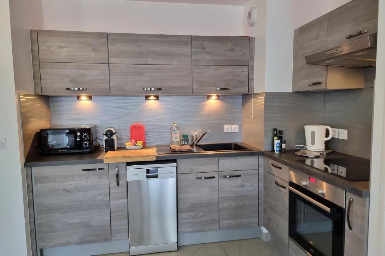 Chez Lou Et Dan 4P Apartment With Balcony Elevator And Secure Parking Honfleur Luaran gambar